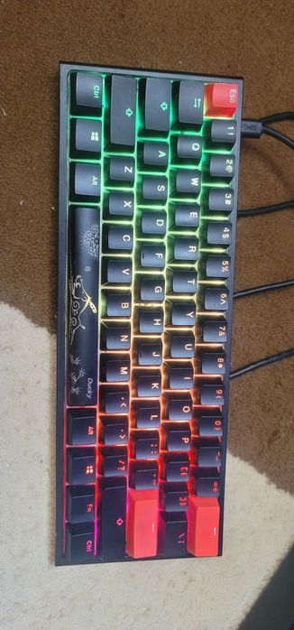 Клавиатура Ducky one 2 mini в отличном состоянии