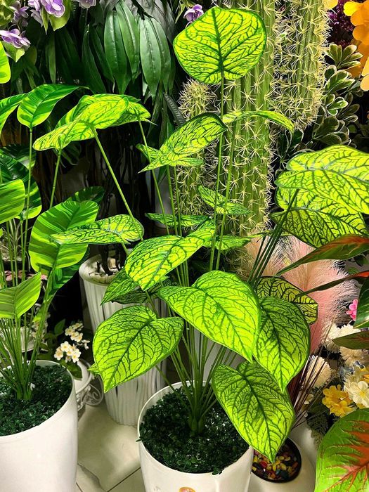 Suniy gullar va darahtlar искусственные цветы и деревья