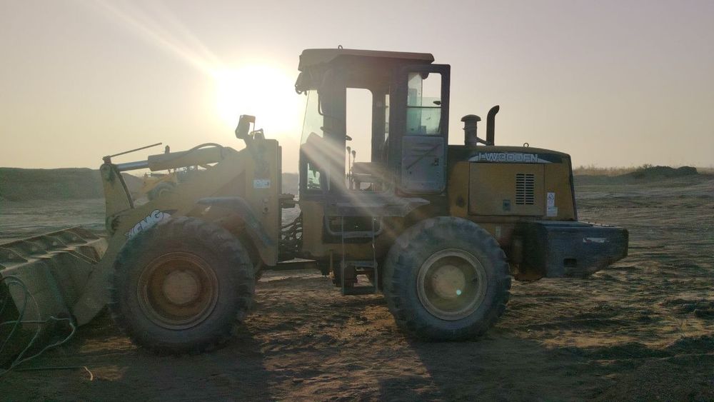 Продается погрузчик 1.8