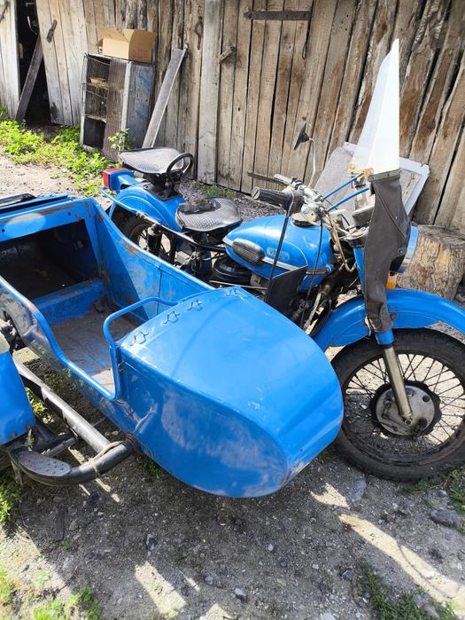 Продам два Урала