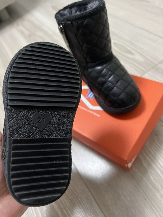 Обувь Tiflani 21размер новая