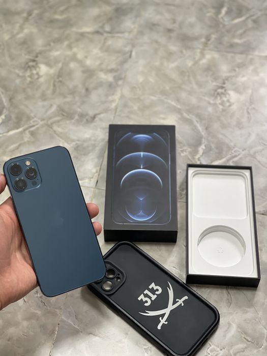Продам iphone 12 PRO MAX