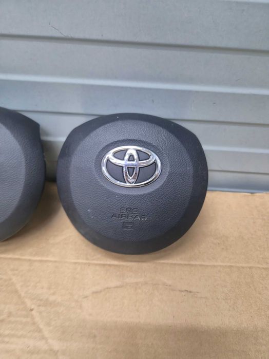 Airbag volan Toyota Yaris 3 An 2013 - 2018 Cod 45130-0d350-C2 451300d350-E0