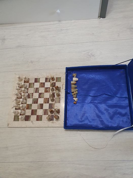 Шазматная доска из мрамора