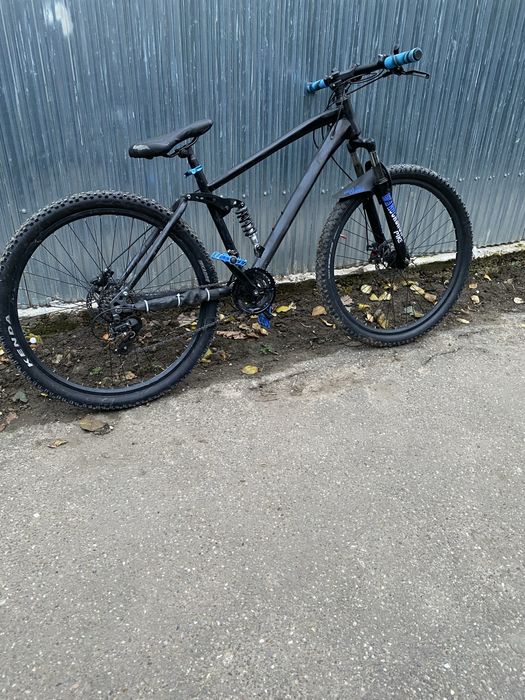 bicicleta full suspension