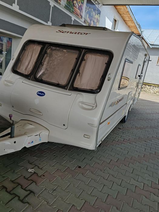 Vând rulota Beiley senator