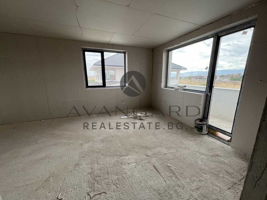 Продава се Къща в с. Радиново, Област Пловдив - 600 кв.м за 975 €/кв.м - Снимка #9