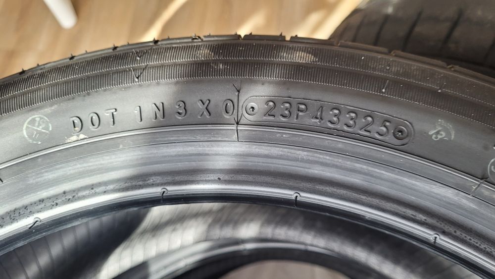 Toyo Proxes 215 45 R18 89W