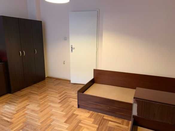 Дава се под наем Тристаен апартамент в София, Оборище - 96 кв.м за 448.8 € - Снимка #5