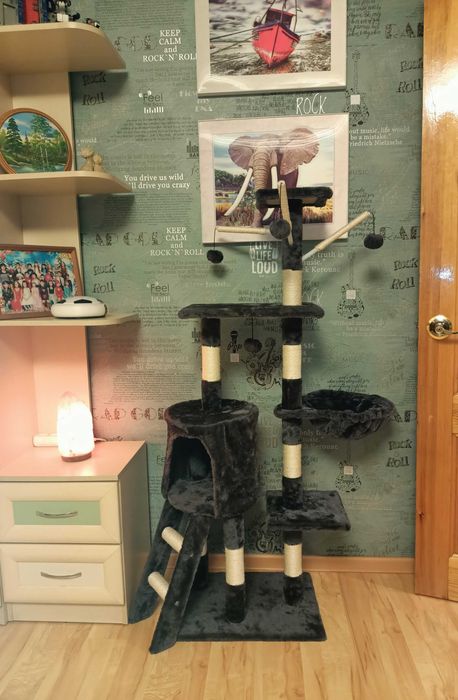 Продам шведскую стенку для кошки