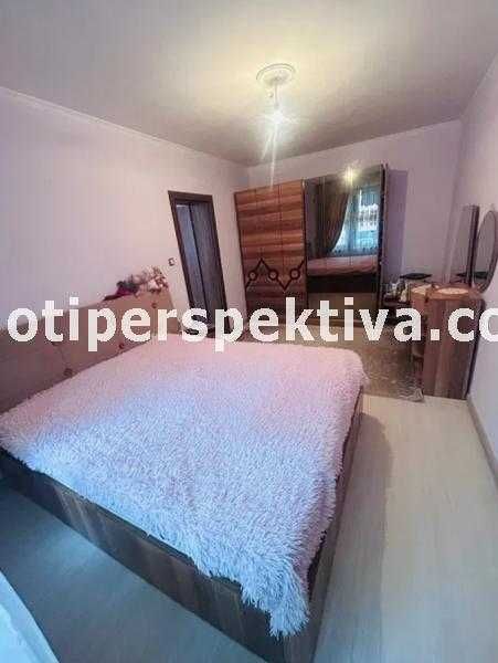 Продава се Тристаен апартамент в Пловдив, Остромила - 120 кв.м за 1634 €/кв.м - Снимка #6