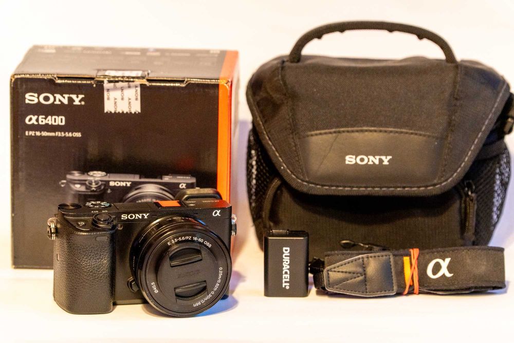 Продавам Sony a6400 + 16-50мм (SC 21039)