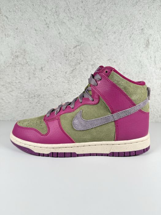 Nike Dunk High Dynamic Berry Green