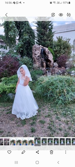 Rochiță alba cu roz