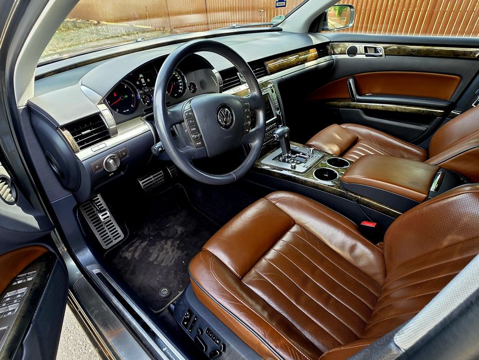 Volkswagen Phaeton 3.0 TDI DPF 2013 proprietar