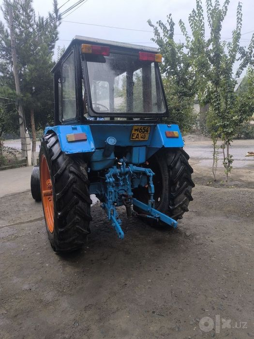 Traktor  mtz 80  kami bor