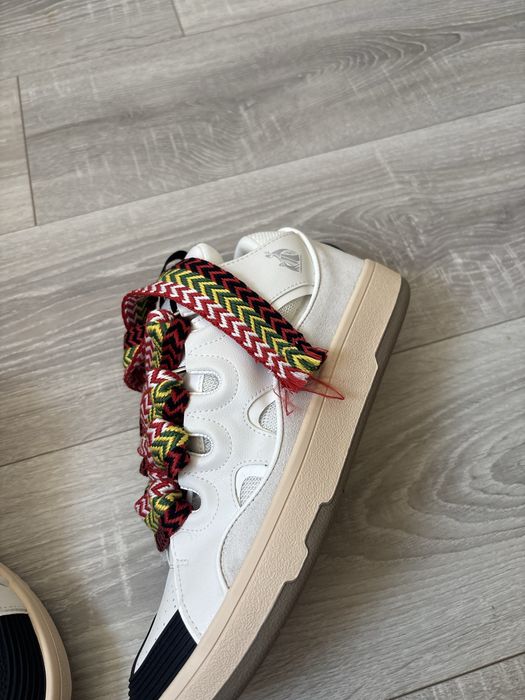 Lanvin Curb