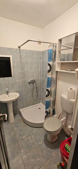 Garsoniera de inchiriat