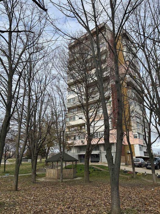 Продава се Тристаен апартамент в Добрич, Дружба 1 - 65 кв.м за 816 €/кв.м - Снимка #3