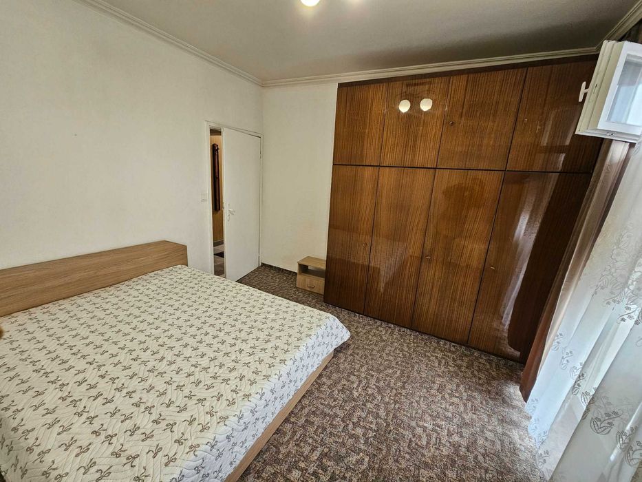 Тристаен до пазар Чаталджа - 600 Евро