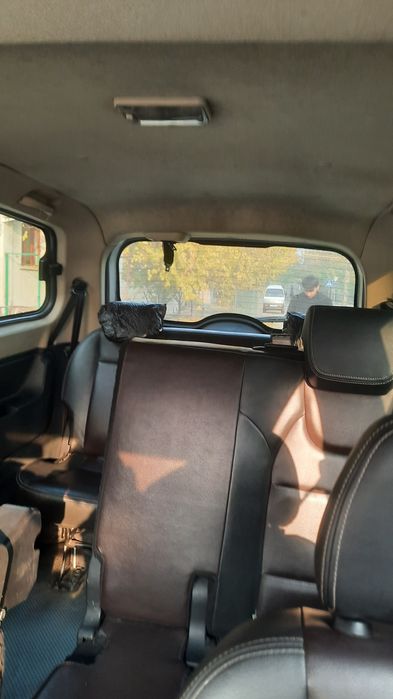 Dong-Feng Glory 330S