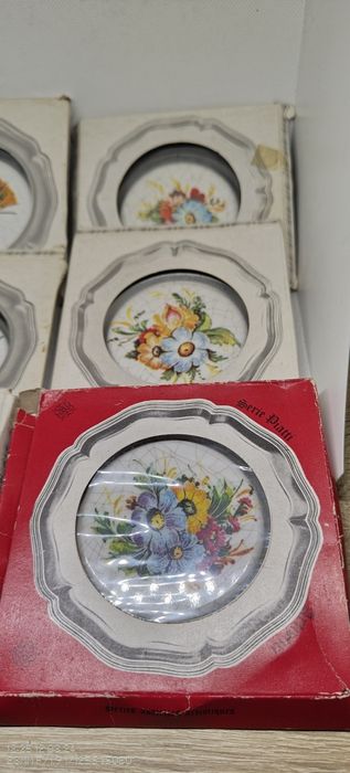 coaster/suport pahare/bere din zinc cu ceramica ornament  ceramica