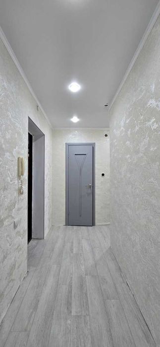 1 ком кв, 12 мкр 12 млн