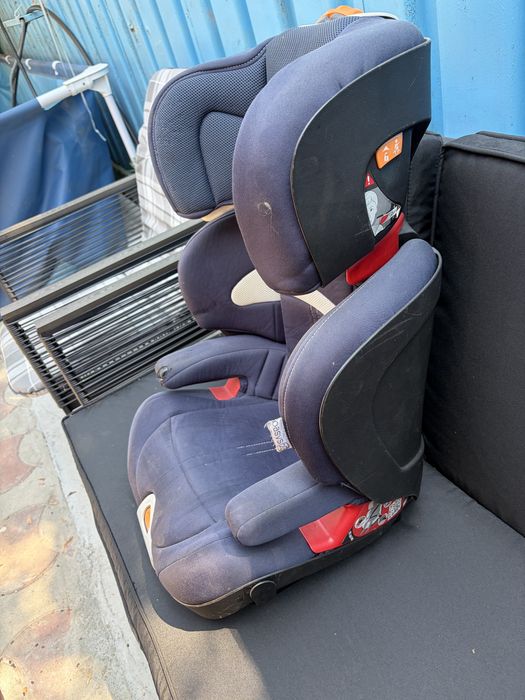 Scaun auto copii Chicco reglabil inaltime si latime