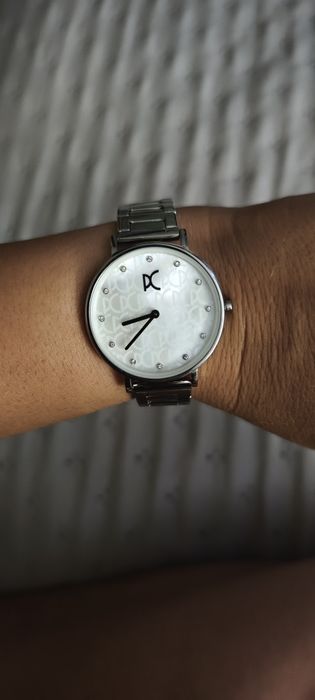 Часовник Pierre Cardin оригинален