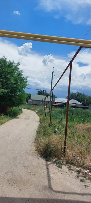 Продается участок с недостроенным домом