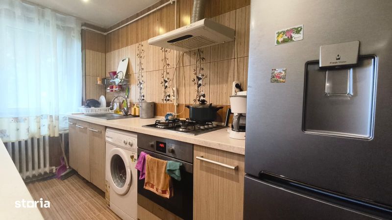 Apartament 3 camere in Deva, zona Licee