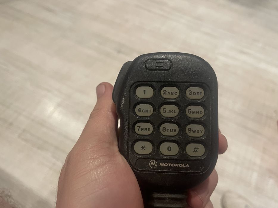 Statii radio UHF Motorola