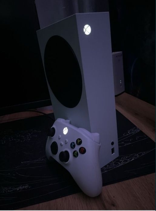 Приставка xbox series s