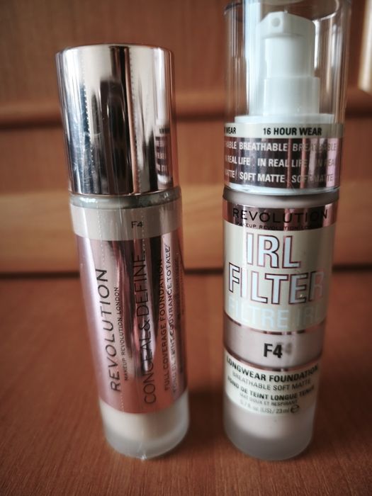 Тональная основа Revolution