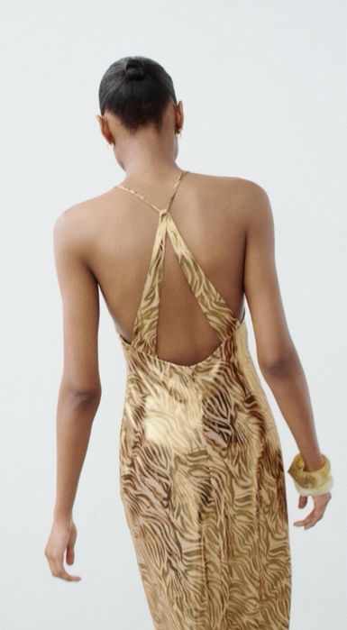 ZARA Рокля нова