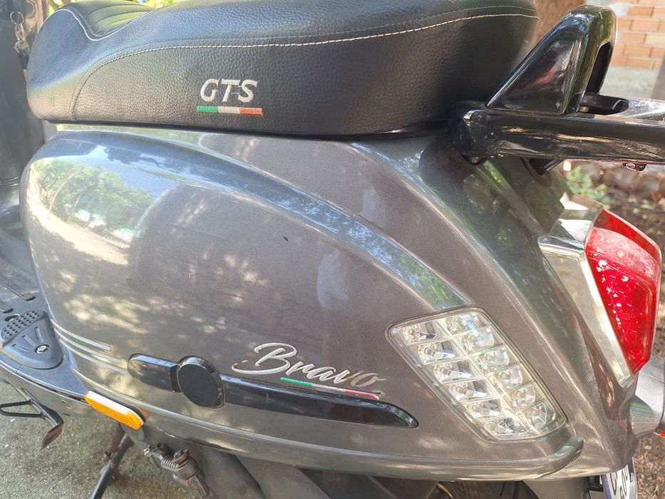 Скутер GTS  Bravo