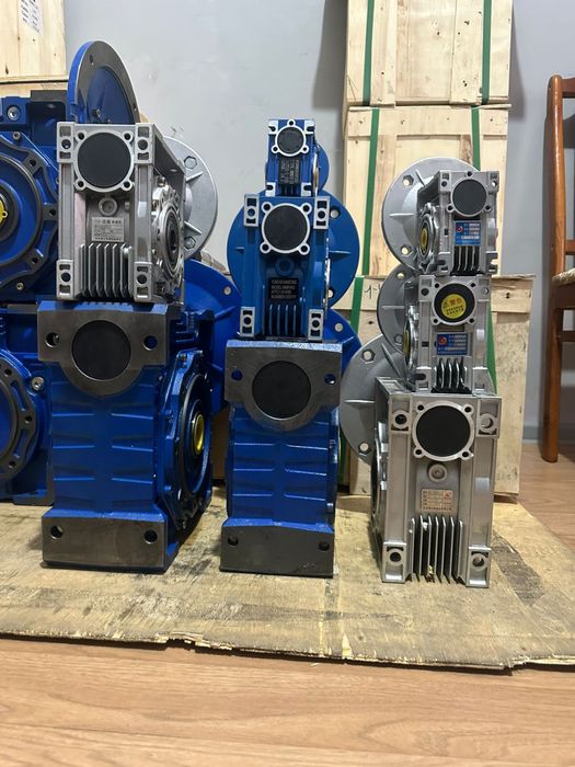 Мотор редуктор червячный RV NMRV