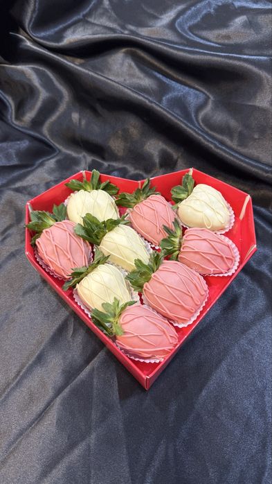 8- мартқа  сыйлық  өте әдемі