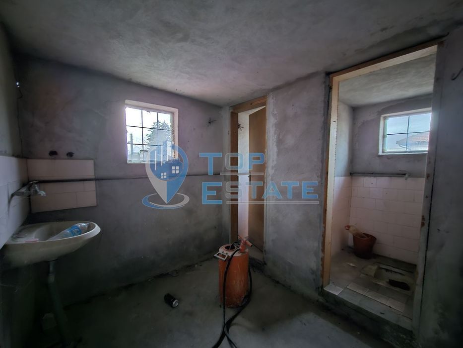 Продава се Хотел в с. Овча могила, Област Велико Търново - 285 кв.м за 204 €/кв.м - Снимка #7