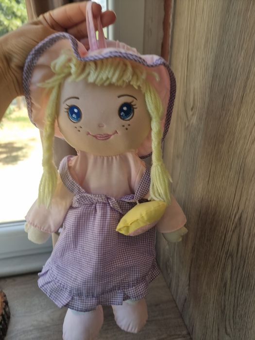 Кукла разказвачка на приказки, гатанки, римушки