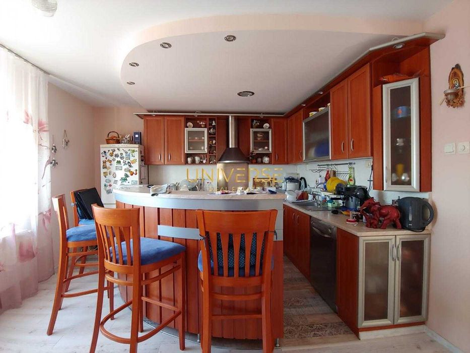 Продава се Къща в с. Кошарица, Област Бургас - 350 кв.м за 772 €/кв.м - Снимка #3