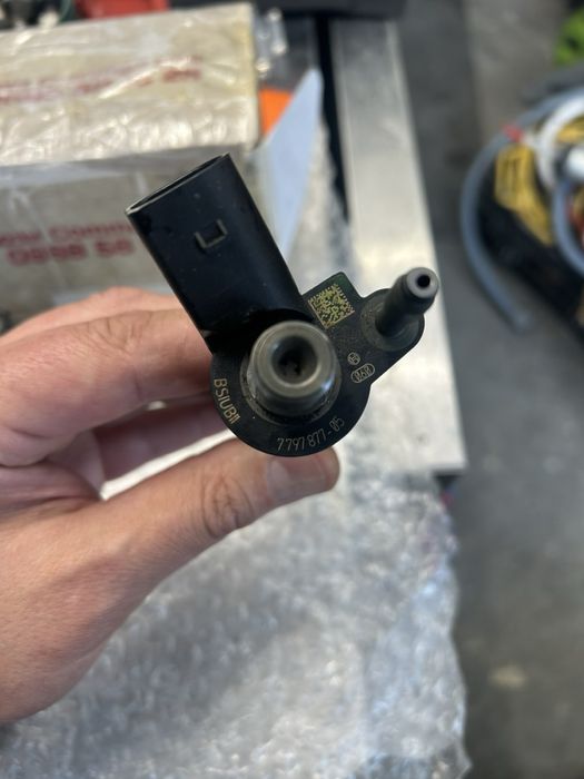 Продавам дюзи за BMW