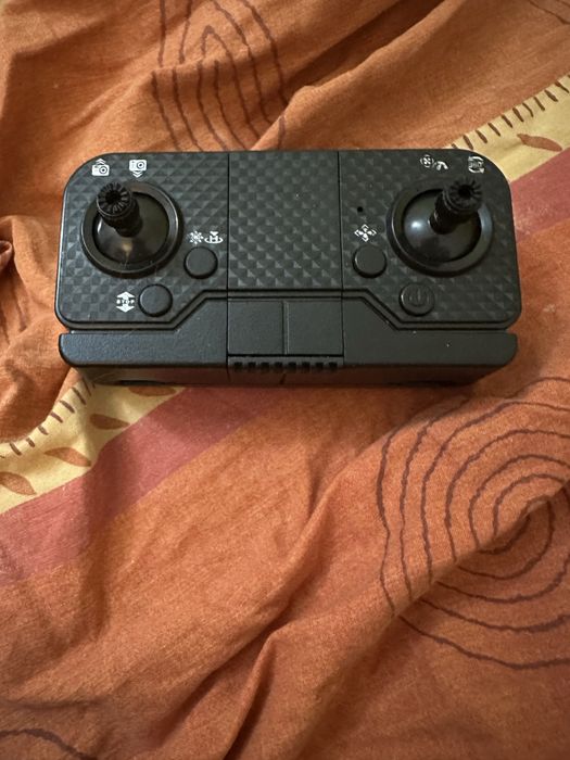 Dronă GD95 – cameră HD + telecomandă + husă | stare foarte bună