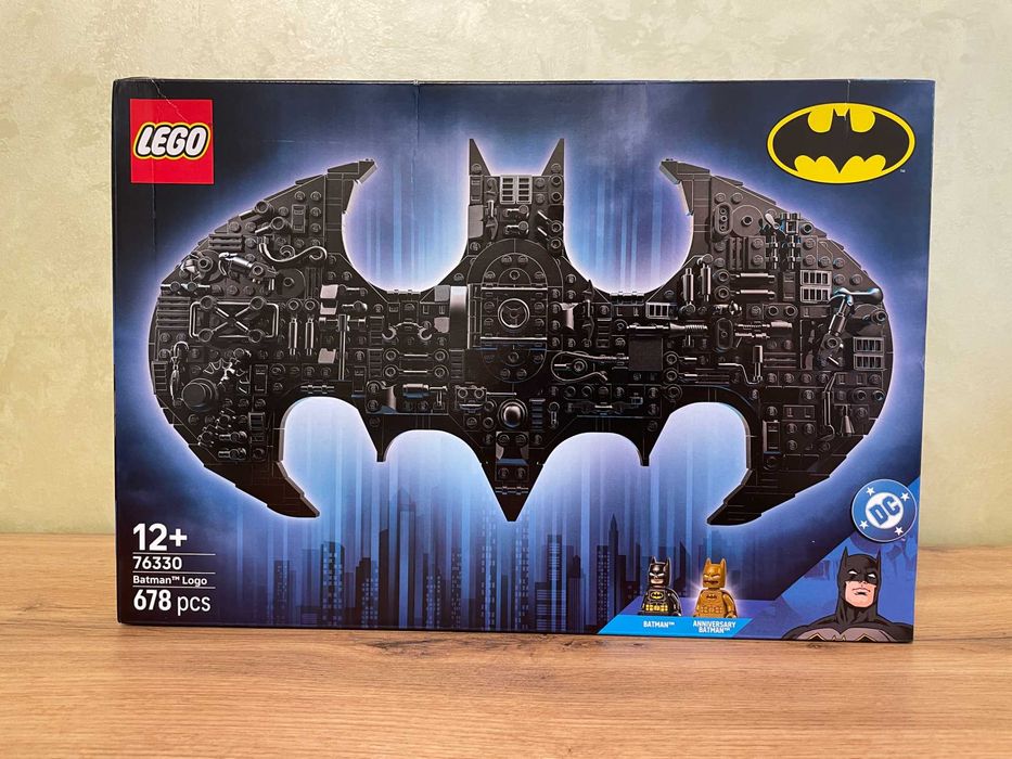 LEGO: Логотип Бэтмена Batman (76330)