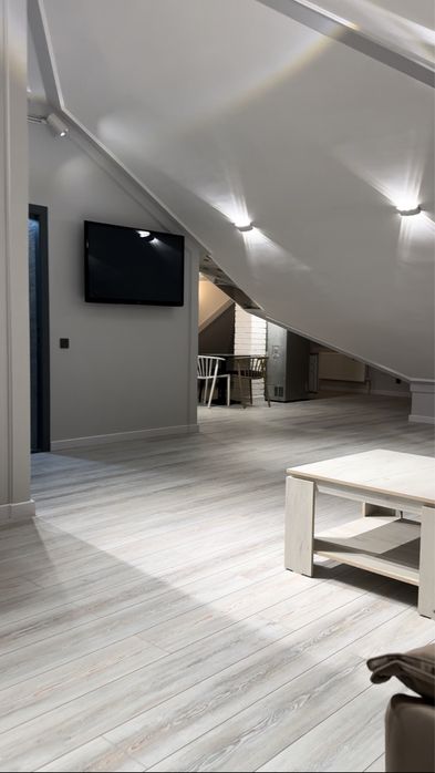 2 комн. 112м, от собственника, Госпитальный Мансарда, выход на крышу