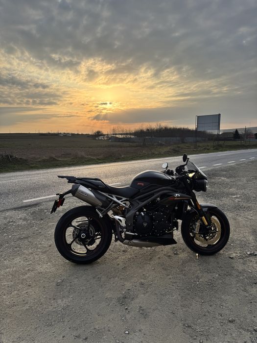 Schimb Speed triple 1050 rs 2018