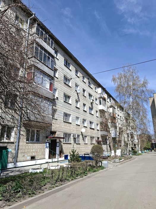 4х комнатная на Ауэзова 4
