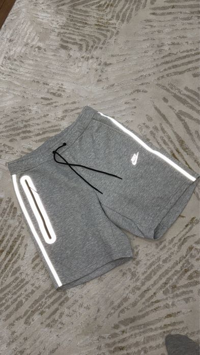 nike tech fleece reflective shorts.