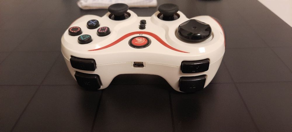Controlor V8 compatibil cu PS3,PC,Android bună și IOS