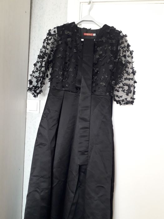 Продам чёрный вечерний платья